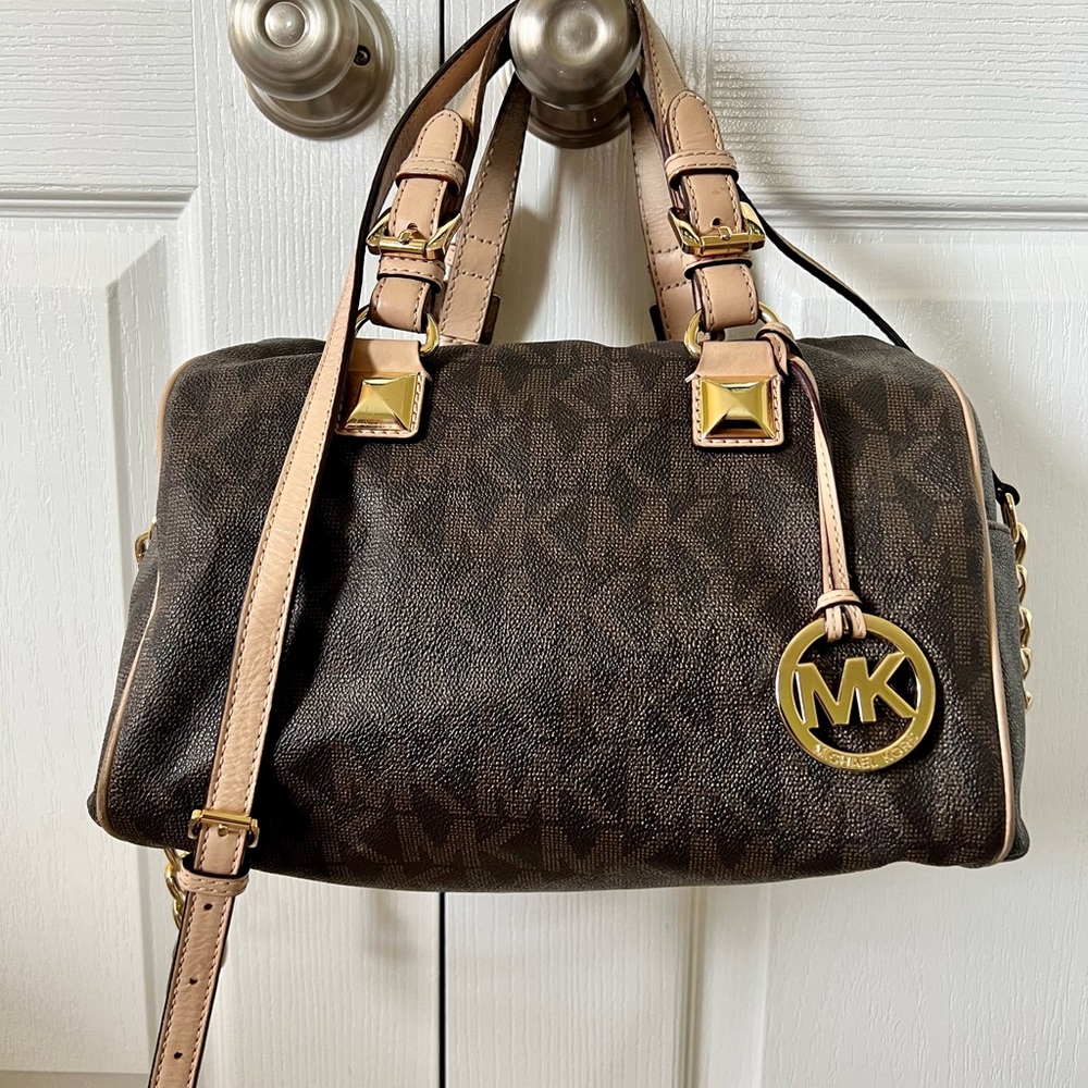 Michael Kors Md Grayson Signature Satchel